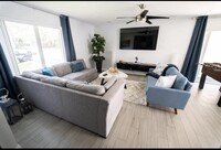 Building Photo - 822 Sandtree Dr