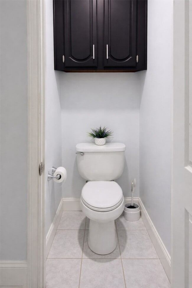 Building Photo - 16910 Country Bridge Rd