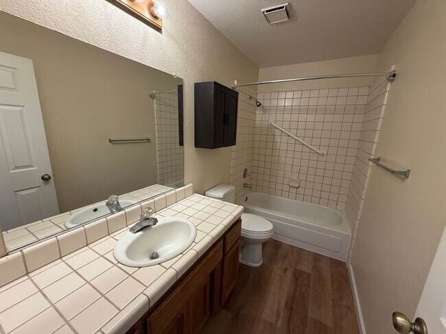Building Photo - Large Corner Lot