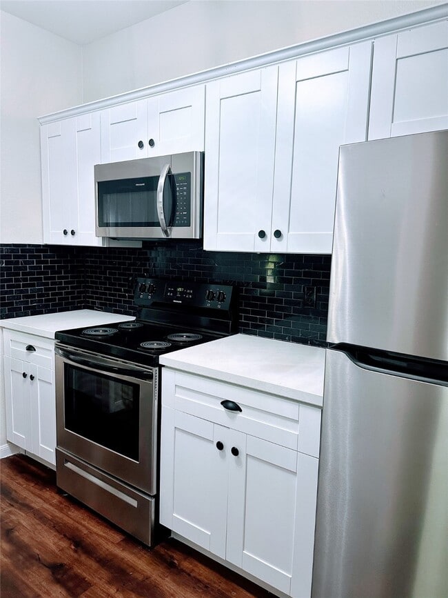 Building Photo - 3500 Tangle Brush Dr