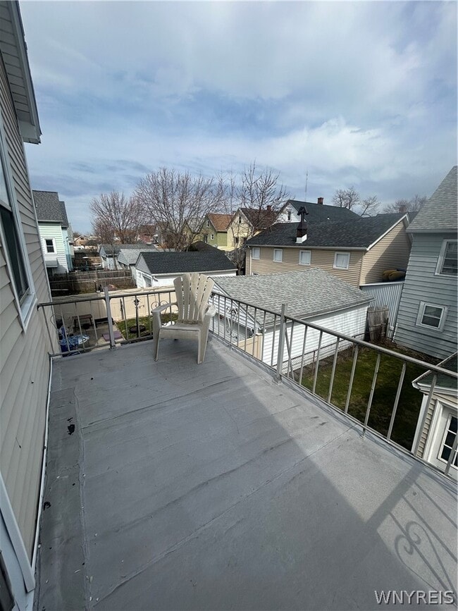 Building Photo - 41 Page St