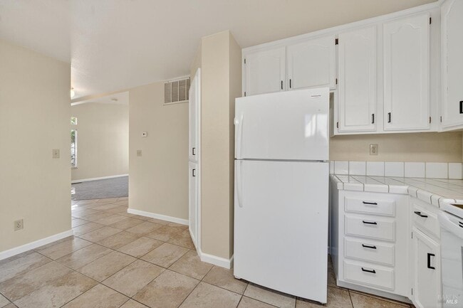 Building Photo - 206 Bridgewater Cir