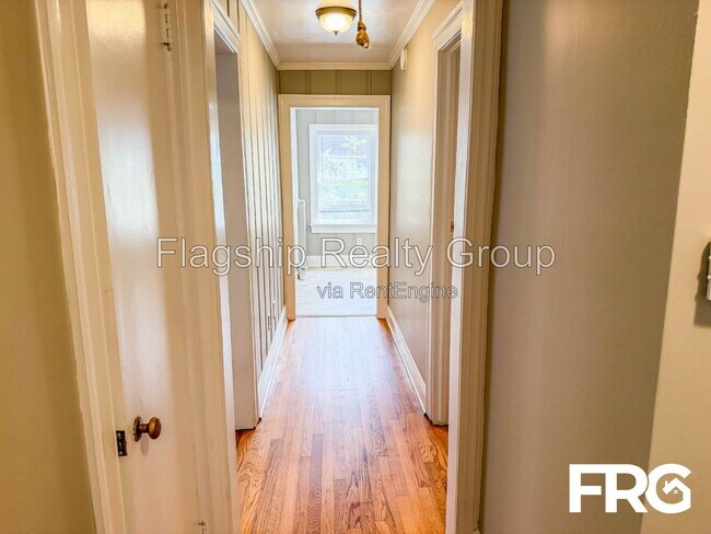 Building Photo - 613 Pittman St