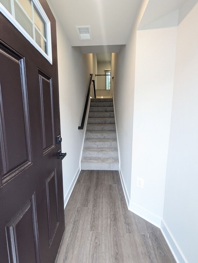 Building Photo - New Build (never lived in) townhouse avail...