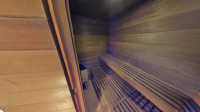 PRIVATE SAUNA - 515 S Grand Ave W