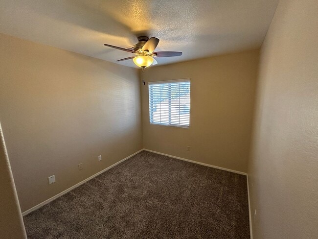 Building Photo - 1099 W Seagull Dr