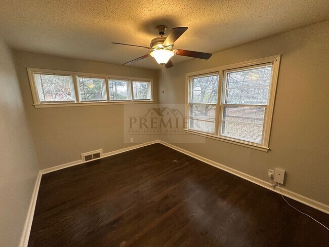 Building Photo - 10100 Blue Ridge Blvd