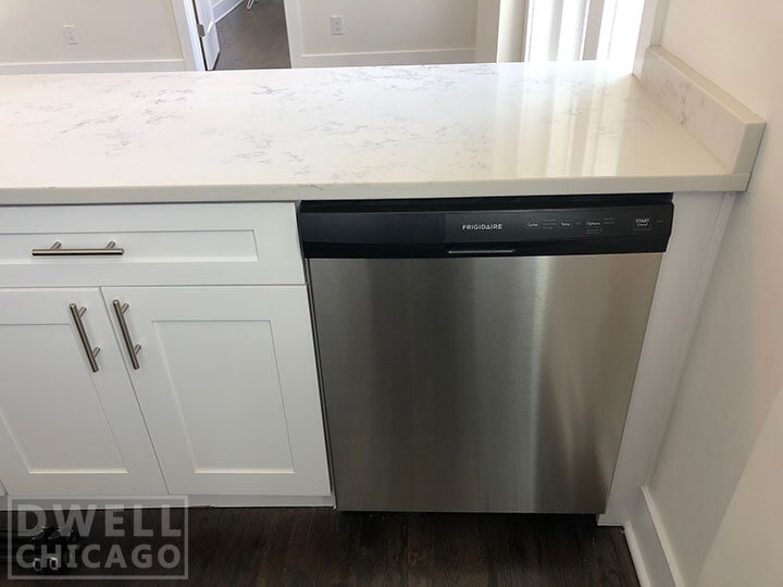 Building Photo - 2362 N Clybourn Ave