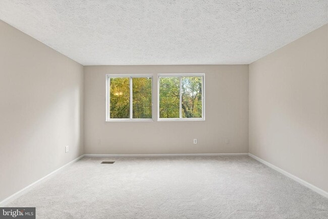 Building Photo - 1118 Casper Dr