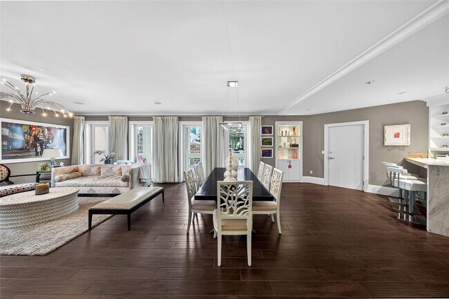 Building Photo - 455 E Palmetto Park Rd