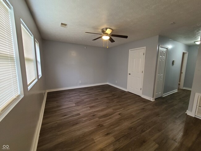 Building Photo - 2210 Norden Ct