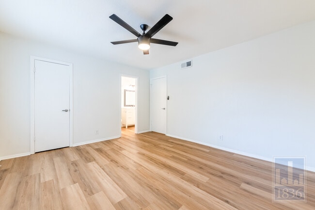 Building Photo - 7801 Shoal Creek Blvd