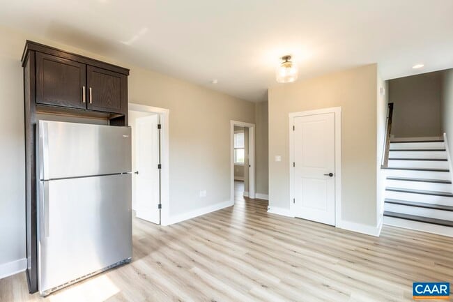 Building Photo - 103 Thomas Dr