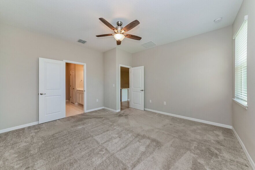 Building Photo - 417 Daylily Blvd