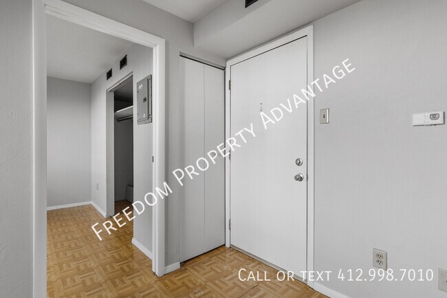 Building Photo - 118 Charles St