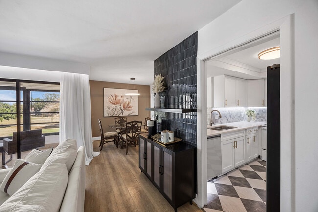 Building Photo - 3625 Boca Ciega Dr