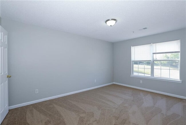 Building Photo - 1226 Pinedale Cir NW