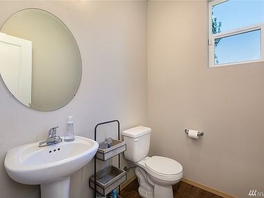 Building Photo - 2531 Jacaranda Ave