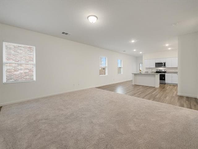 Building Photo - 617 Delaware Ave