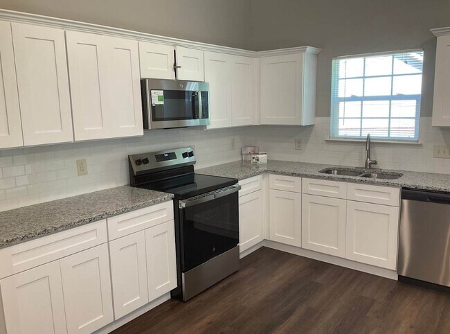 Building Photo - 5527 Black Fox Ct