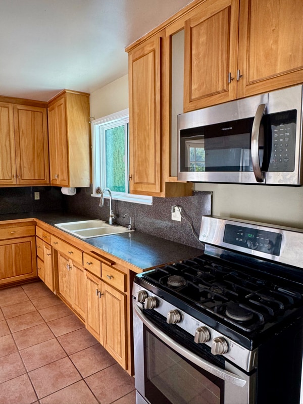 Building Photo - 16653 Tulsa St