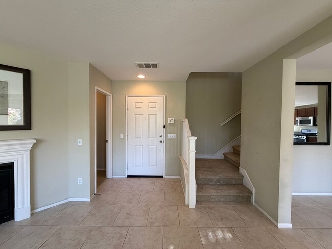 Building Photo - 37836 Divot Dr