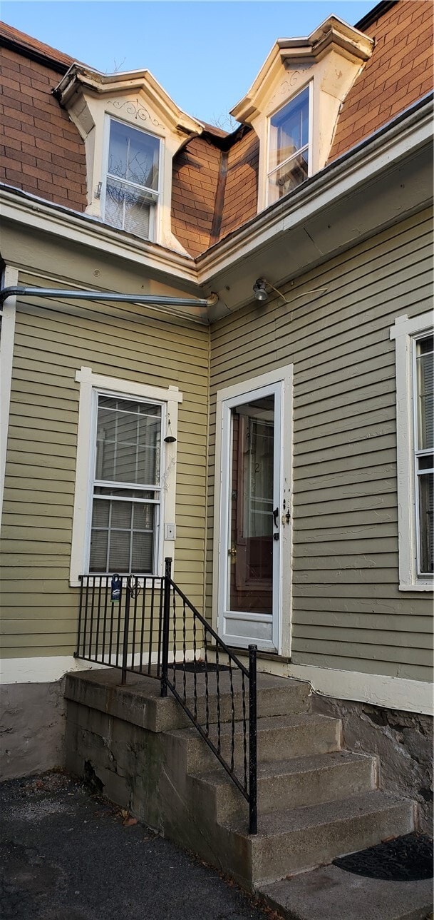 Building Photo - 44 Park Ave