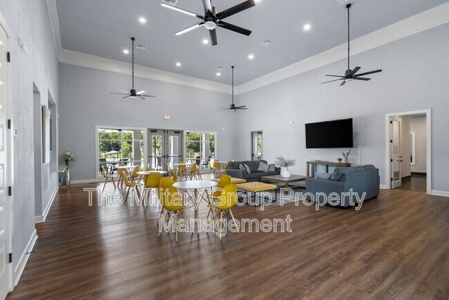 Building Photo - 6901 SW Lugano Ct