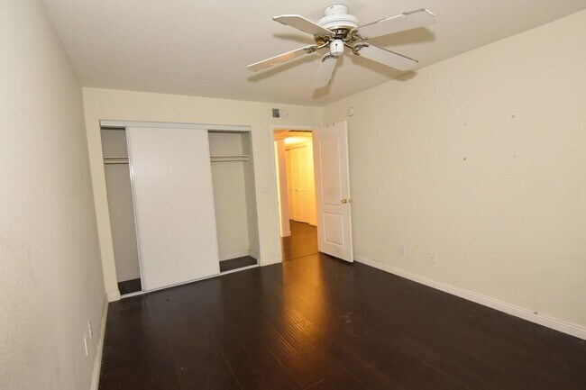 Building Photo - 3125 Casey Dr