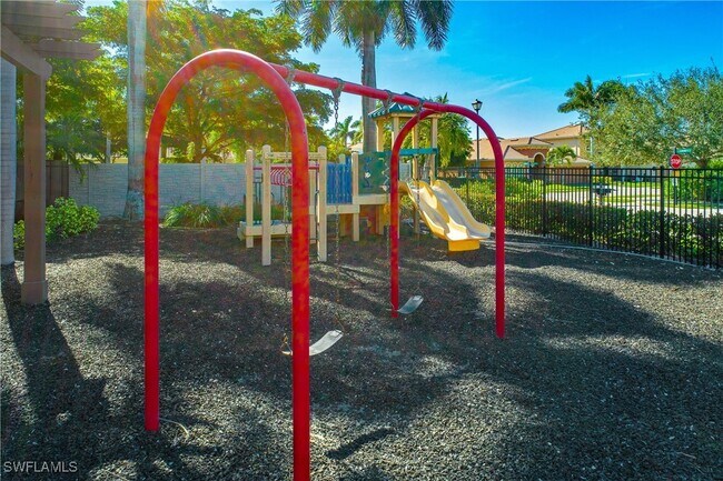 Building Photo - 1558 Serrano Cir