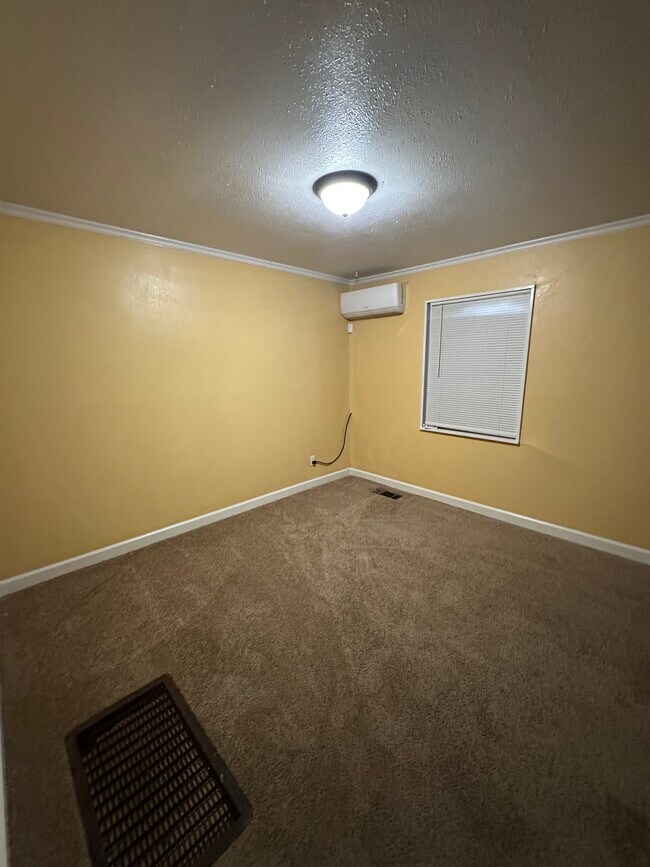 Building Photo - 1736 Gibralter Dr