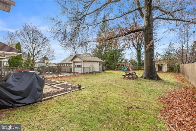 Building Photo - 21 Heathcote Brook Rd