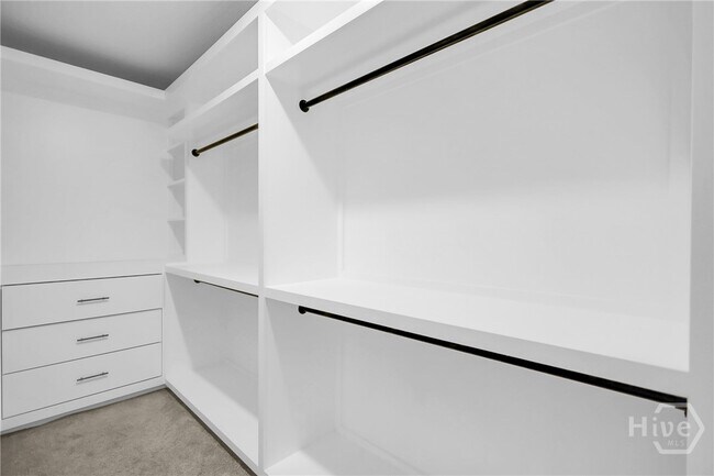 Building Photo - 1039 Meloney Dr