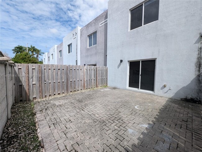 Building Photo - 170 NW 158th St