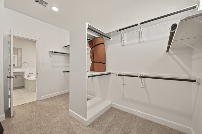 Building Photo - 3223 Cedar Dawn Ln