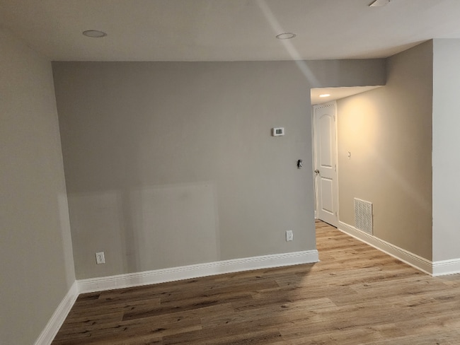 Building Photo - 0 W Lake Ave NW