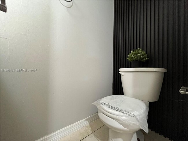 Building Photo - 5150 Lake Loop Rd