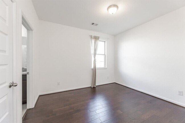 Building Photo - 11810 Apple Harvest Ln