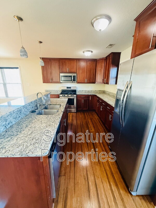 Building Photo - 3239 Granby St