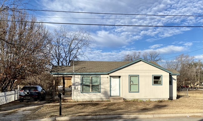 Primary Photo - 110 S Hawthorne St