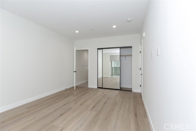 Building Photo - 10218 Fernglen Ave