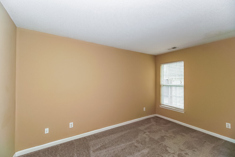 Building Photo - 8936 Coppermine Ln
