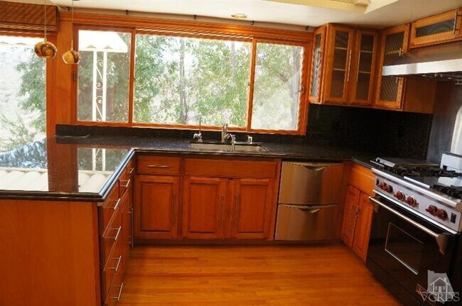 Building Photo - 2623 Velarde Dr