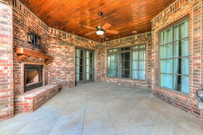 Building Photo - Luxury Living in Rosecreek – 4-Bedroom Home in Deer Creek Schools!