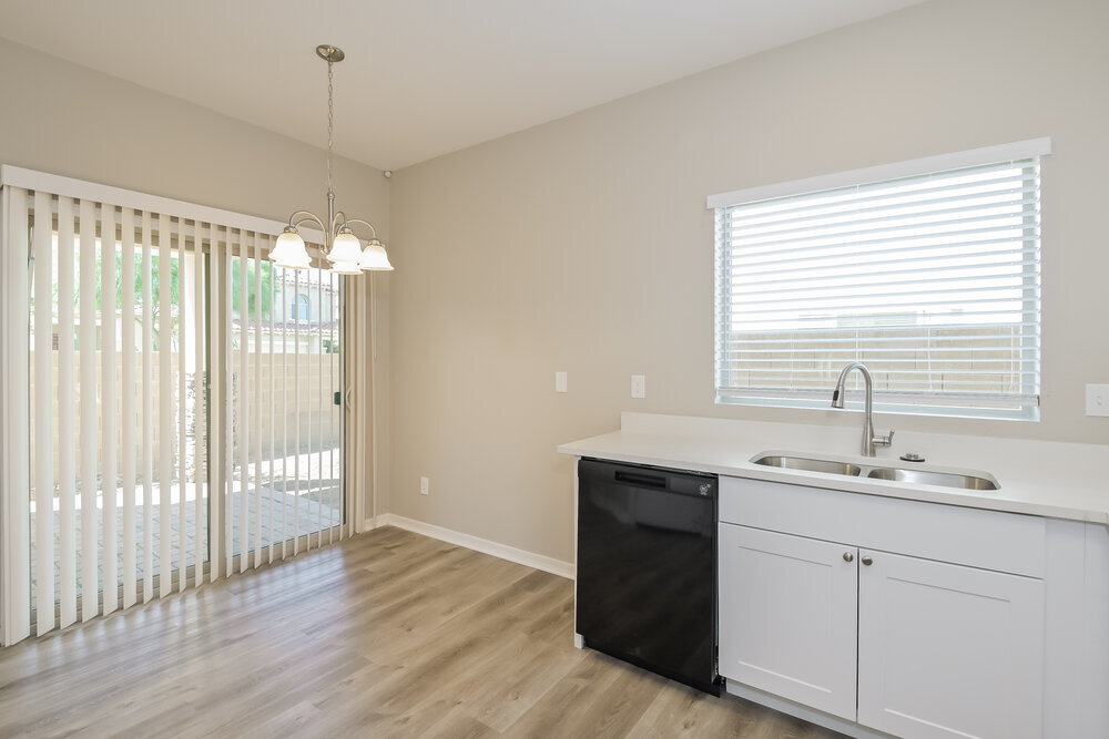 Building Photo - 134 W Camino Rancho Palomas