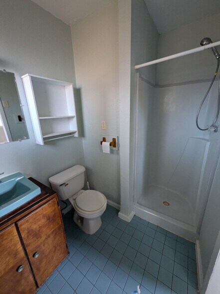 Building Photo - 503 Willard Ave