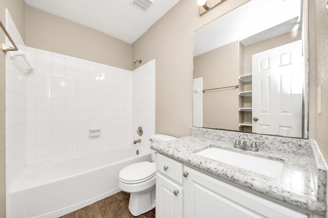 Building Photo - 14610 Hazy Ridge Ln