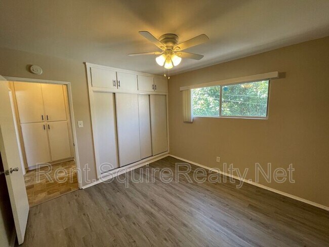 Building Photo - 414 N San Gabriel Ave