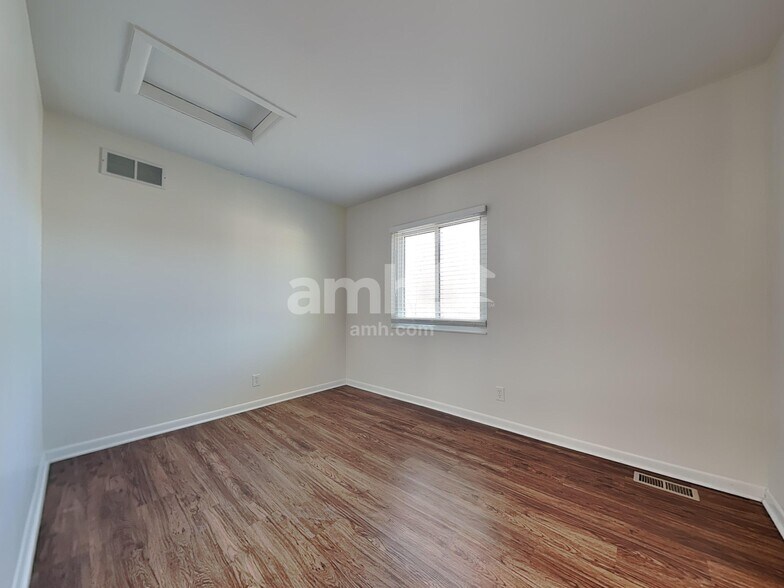 Building Photo - 1929 Morningside Dr