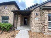 Building Photo - 2704 Gordon Ave